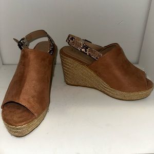 Refresh Snake Strap and Cognac Bootie